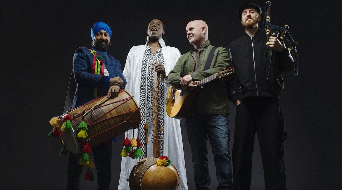 ERRO TA BERRI – Afro Celt Sound System, Natacha Atlas, Joe Driscoll & Sekou Kouyaté…