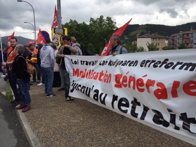 Menane Oxandabaratz:  “Protestetan ez daudenek ere sustengatzen gaituzte, ez da dudarik”