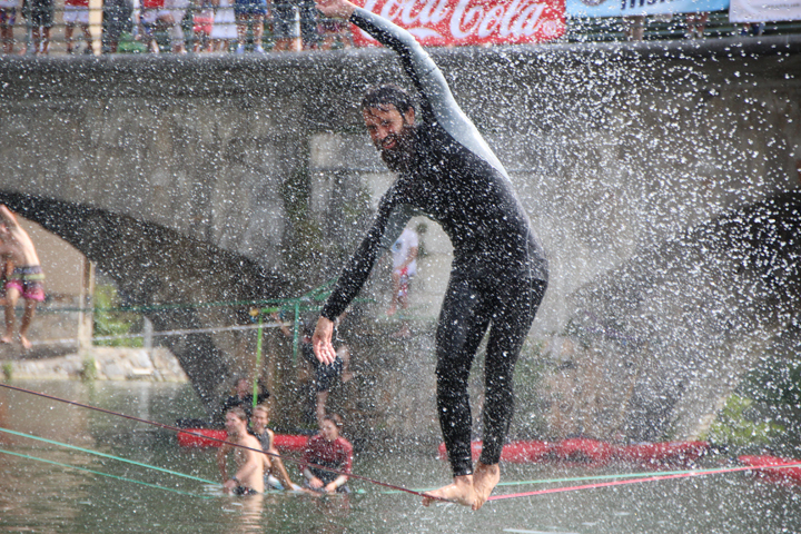 IRRATIEN TARTEA: III. Waterline jaialdia, VII. Boleibol txapelketa eta Unai Mendizabalen Lizardiko txapela