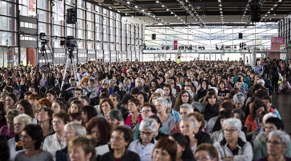 AHUNTZAREN GAUERDIKO EZTULA: Jardunaldi feministak eta espainiar hauteskundeak