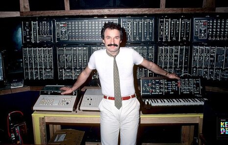 Kera Deia | Giorgio Moroder