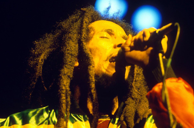11 Ispilu:  Is this love (Bob Marley) #bertsioak