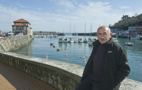 «Itsasontzi errekreatiboak daude portuetan eta beste filosofia batekin dabiltza arrantzan»