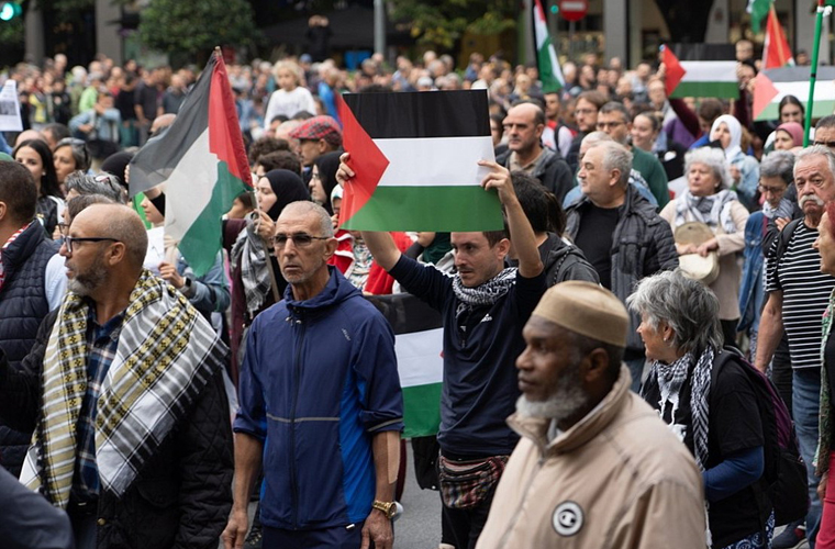 LANAREN EKONOMIA: Ukraina eta Palestinako gatazkek mundua sutan jarri dute