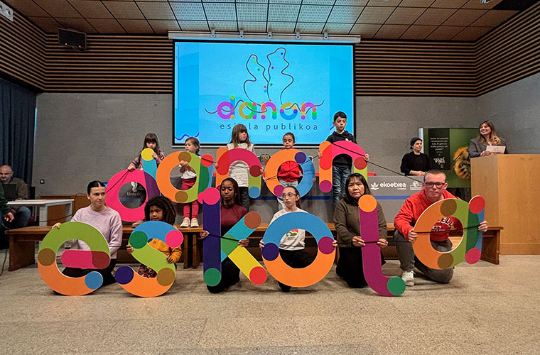 LANAREN EKONOMIA: Euskal Eskola Publikoak matrikulazio kanpaina hasi du